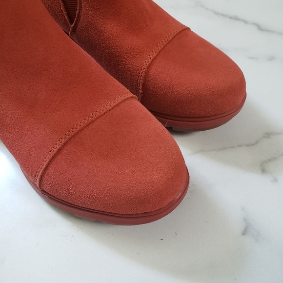 Sorel Orange Suede Waterproof Chelsea Wedge Ankle Boots Size: 6 5 Rust - Picture 4 of 7